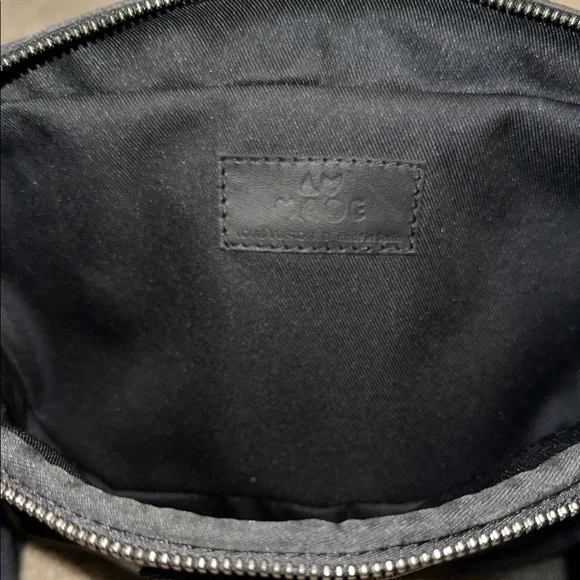 Louis Vuitton x NIGO New Sling Bag - Picture 5 of 5